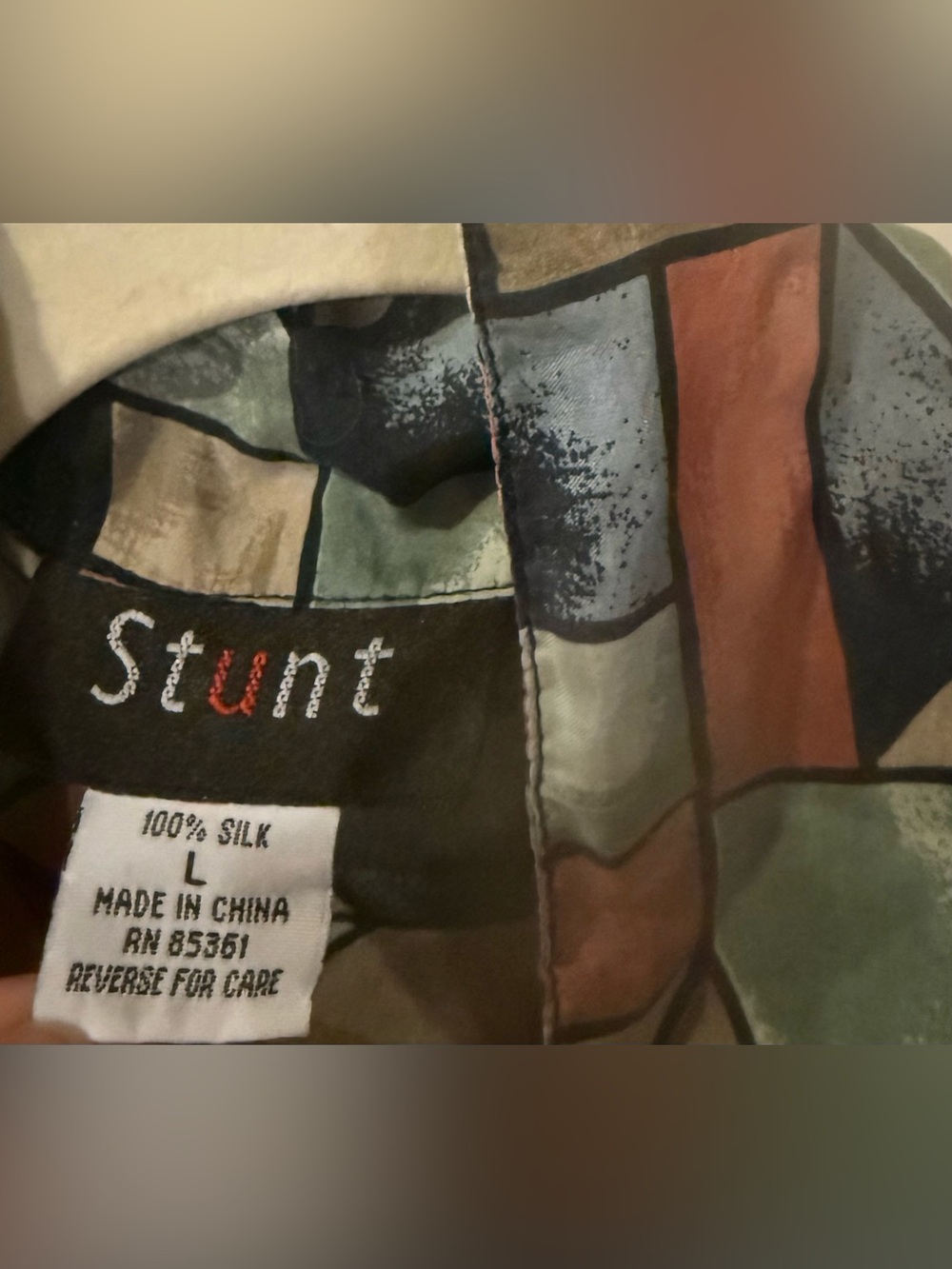 Vintage Stunt 100% Silk Blouse L Rare Abstract Geometric Art Colorful Print 90s - Picture 4 of 4